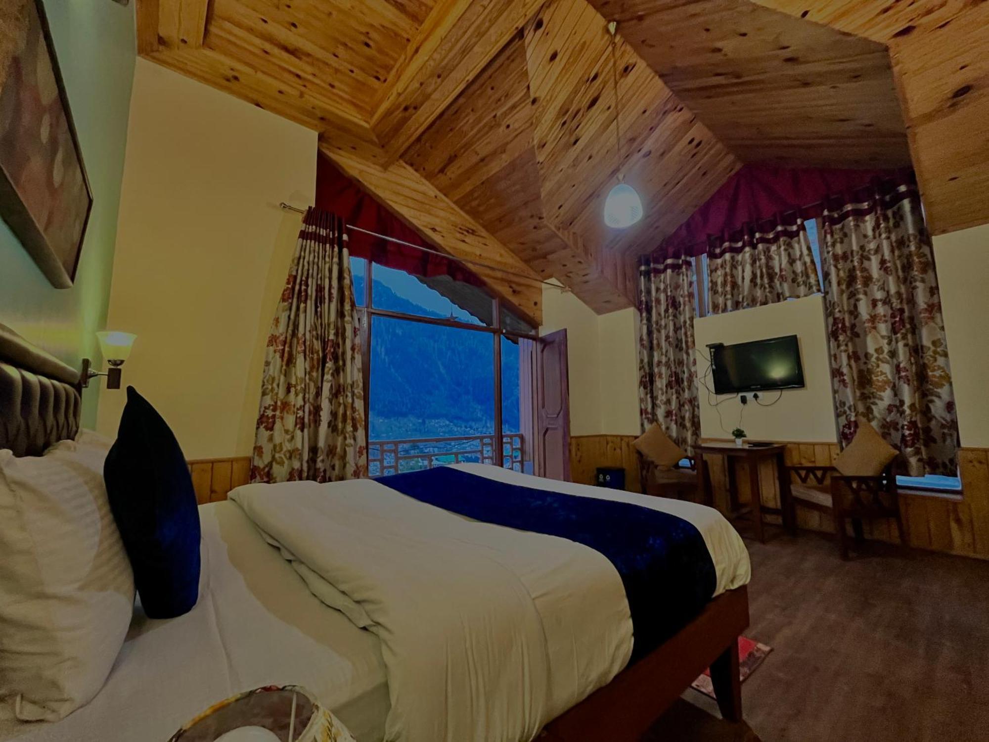 The Manu Emerald # Farmhouse # Top Selling Cottage In Manali # Peaceful Heritage Cozy Stay # Lawn With Bonfire # Most Awarded Exteriör bild