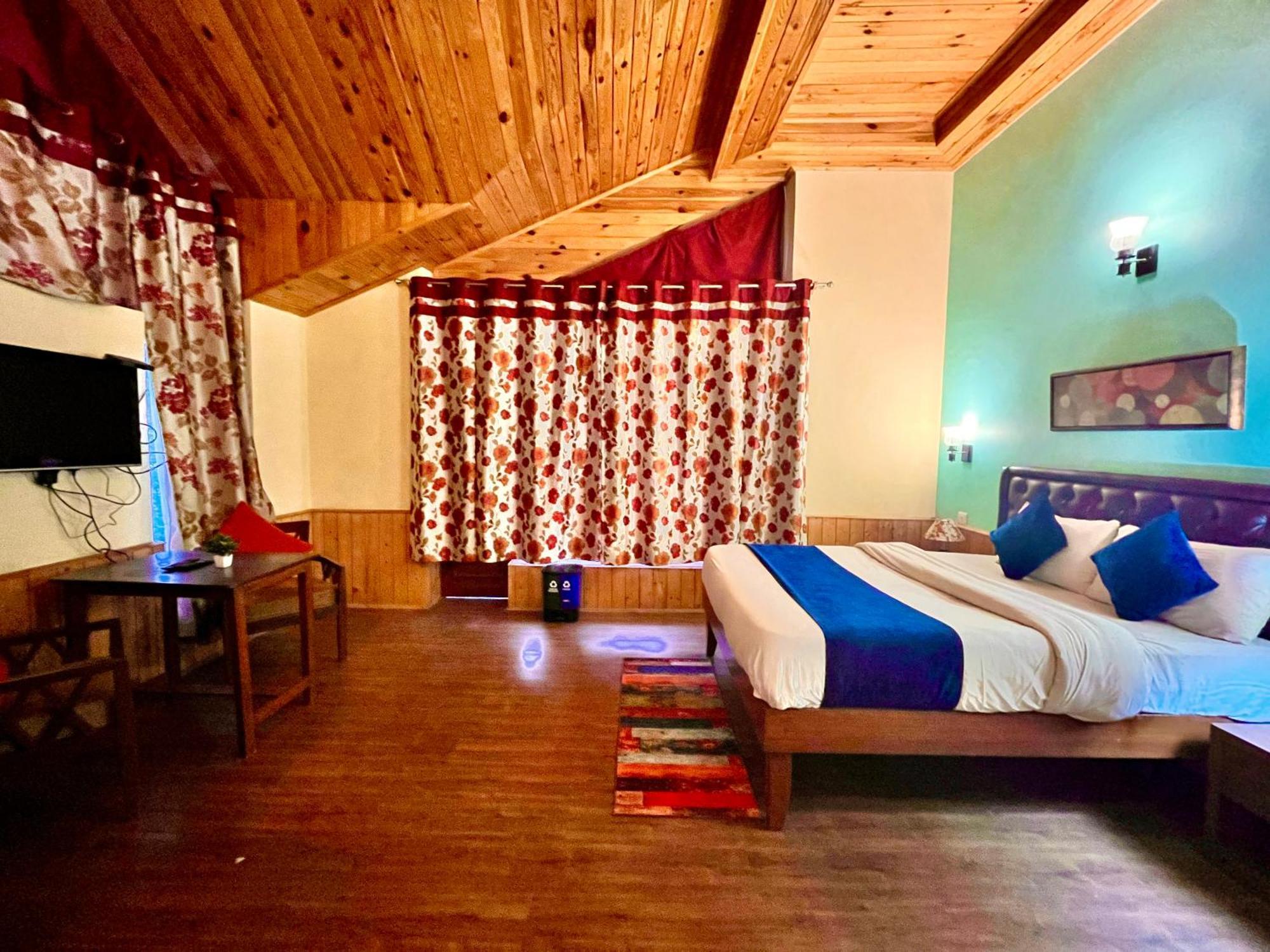 The Manu Emerald # Farmhouse # Top Selling Cottage In Manali # Peaceful Heritage Cozy Stay # Lawn With Bonfire # Most Awarded Exteriör bild