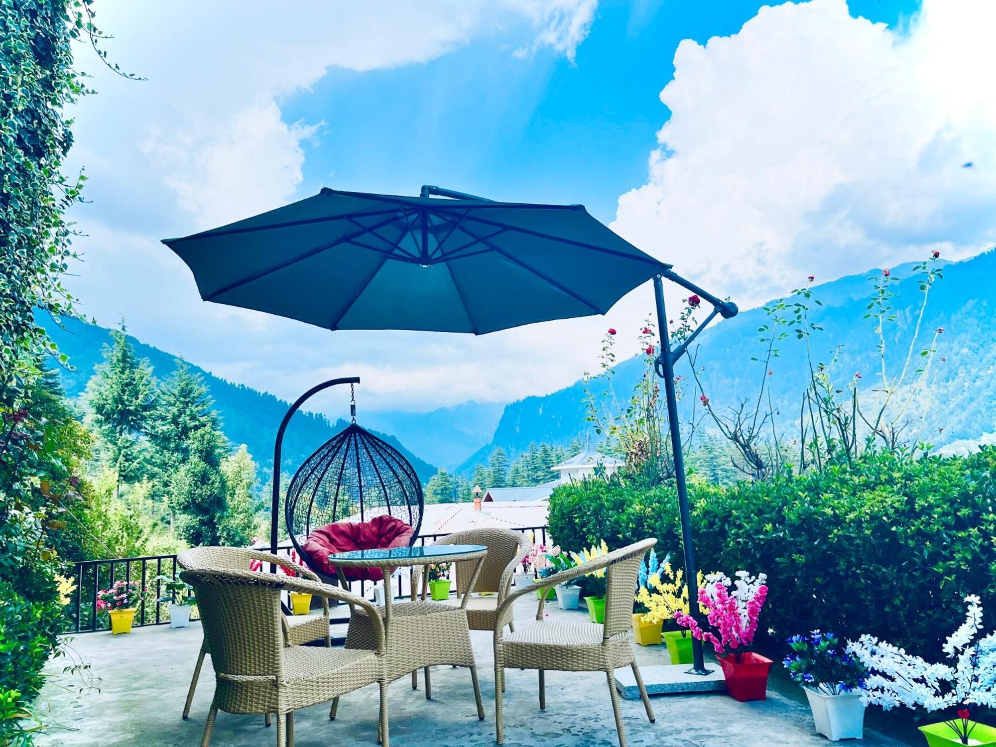 The Manu Emerald # Farmhouse # Top Selling Cottage In Manali # Peaceful Heritage Cozy Stay # Lawn With Bonfire # Most Awarded Exteriör bild