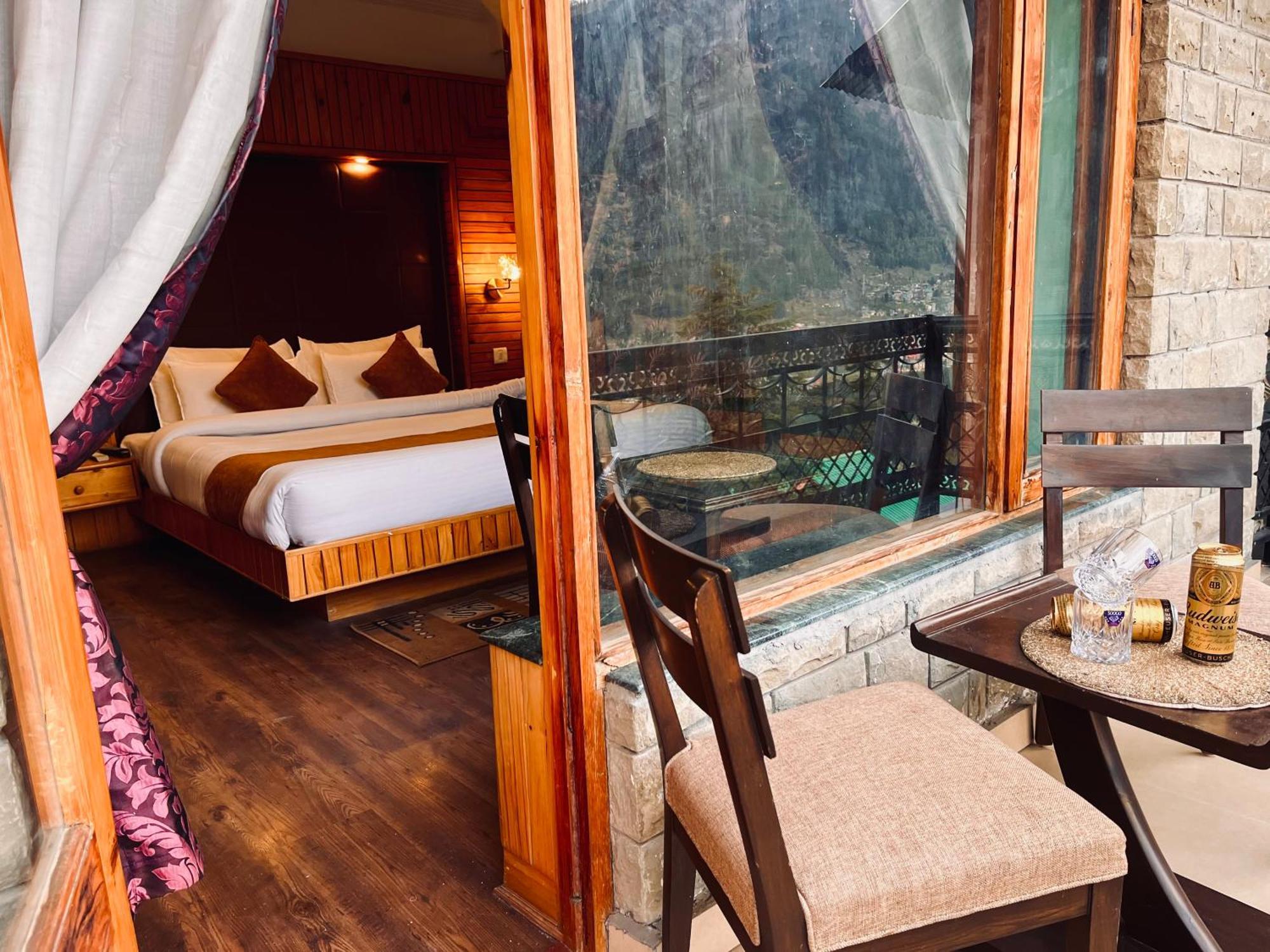 The Manu Emerald # Farmhouse # Top Selling Cottage In Manali # Peaceful Heritage Cozy Stay # Lawn With Bonfire # Most Awarded Exteriör bild
