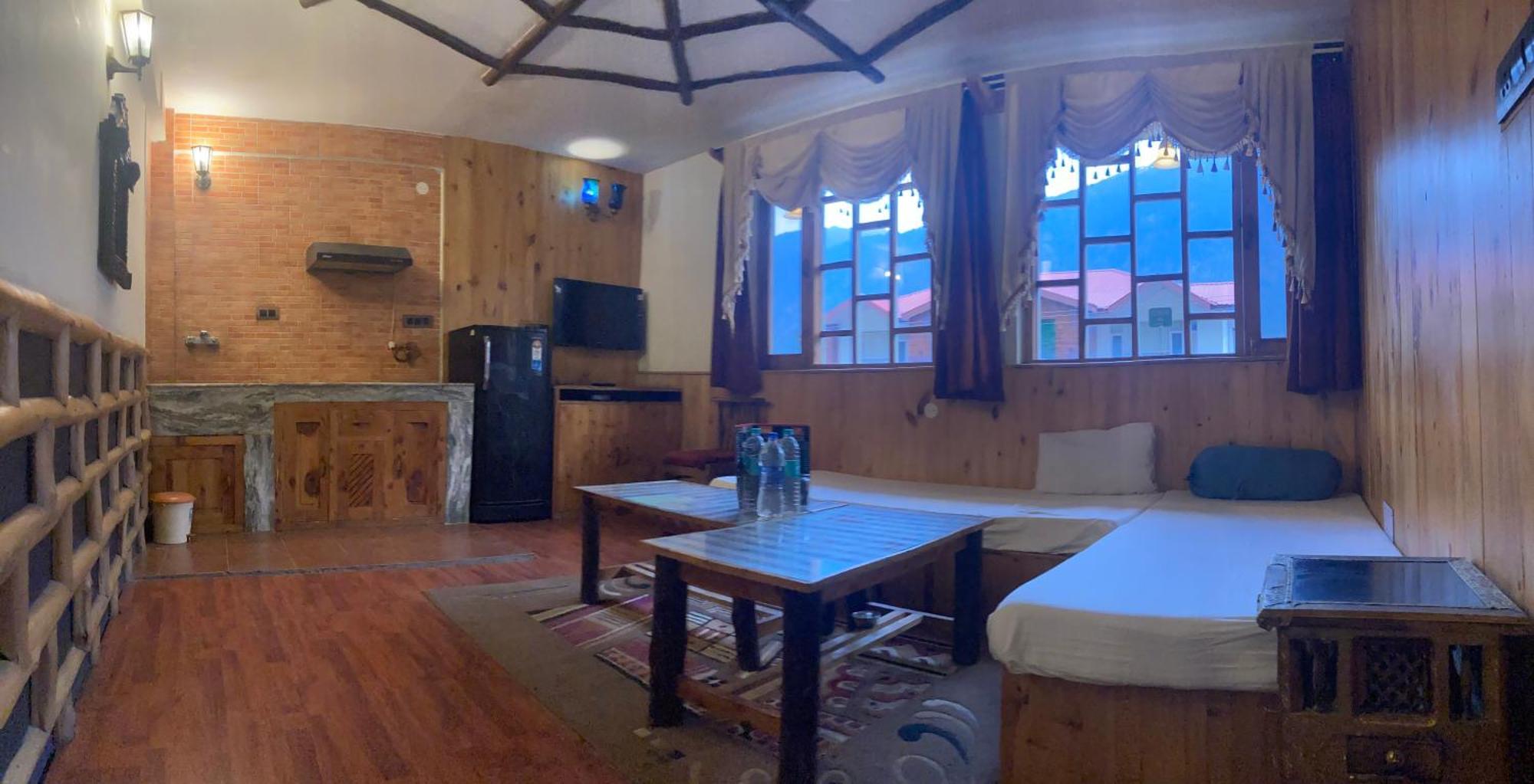 The Manu Emerald # Farmhouse # Top Selling Cottage In Manali # Peaceful Heritage Cozy Stay # Lawn With Bonfire # Most Awarded Exteriör bild